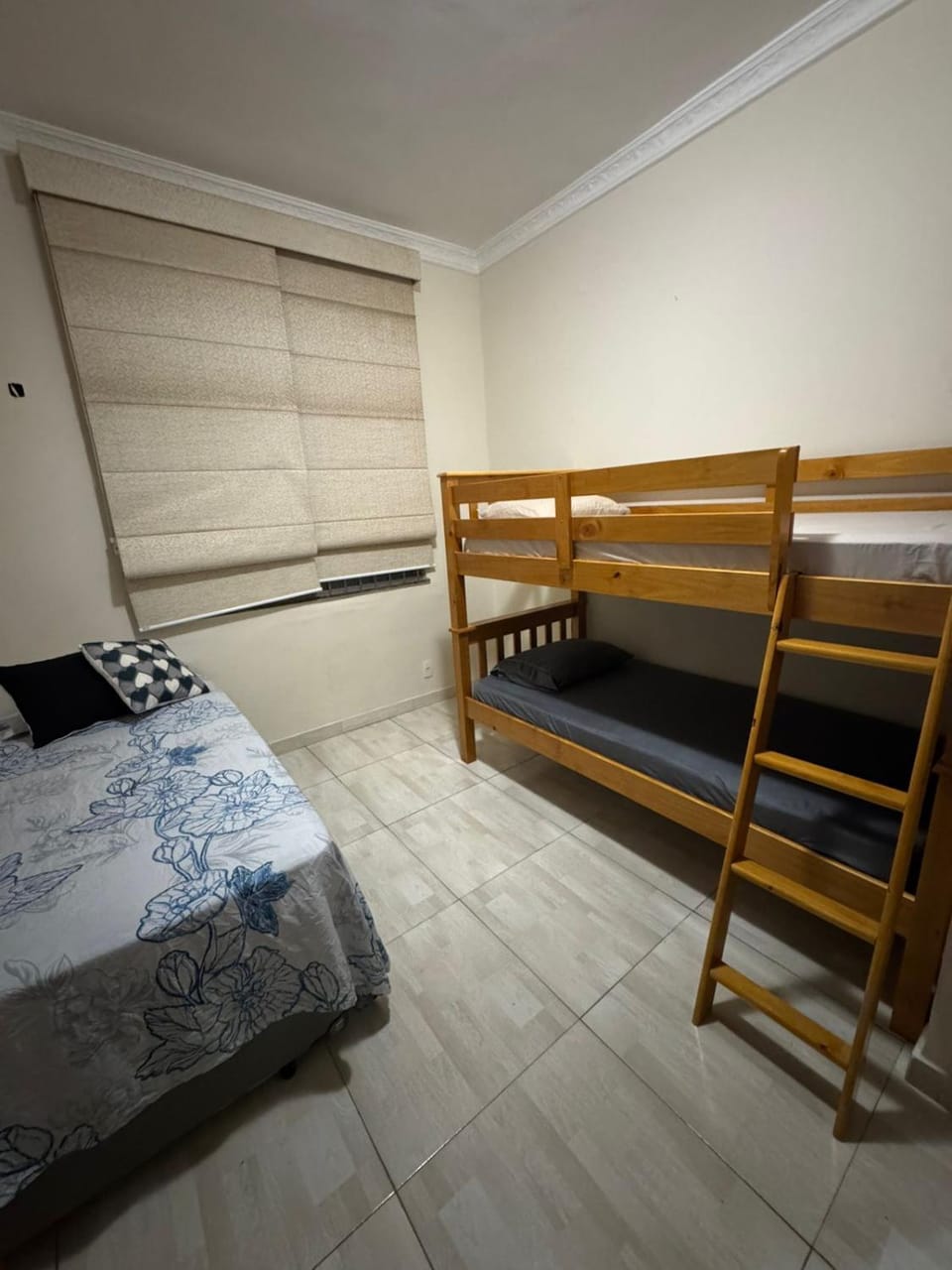 Bed, Photo of the whole room, Bedroom, bunk bed