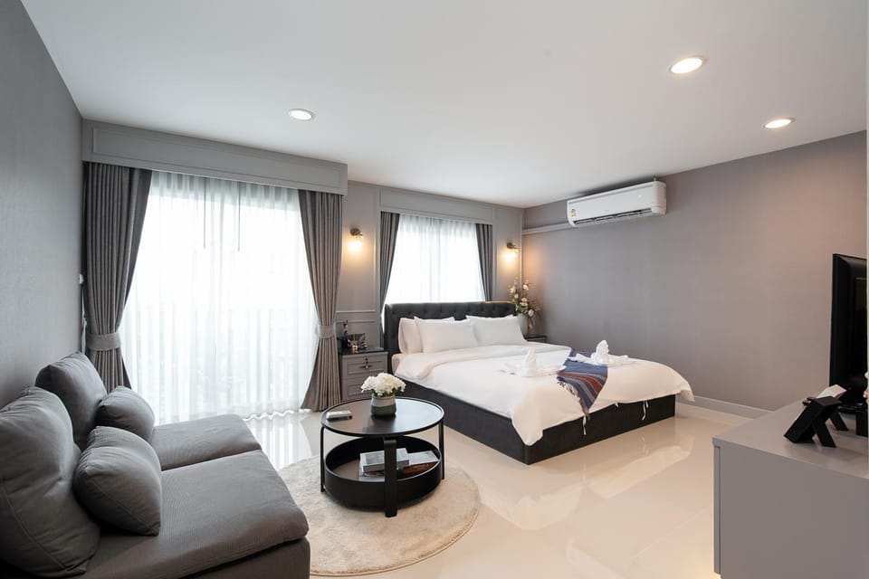 Latkrabangbishome Near Suvarnabhumi Airport ลาดกระบังบิซโฮม Villa in Bangkok