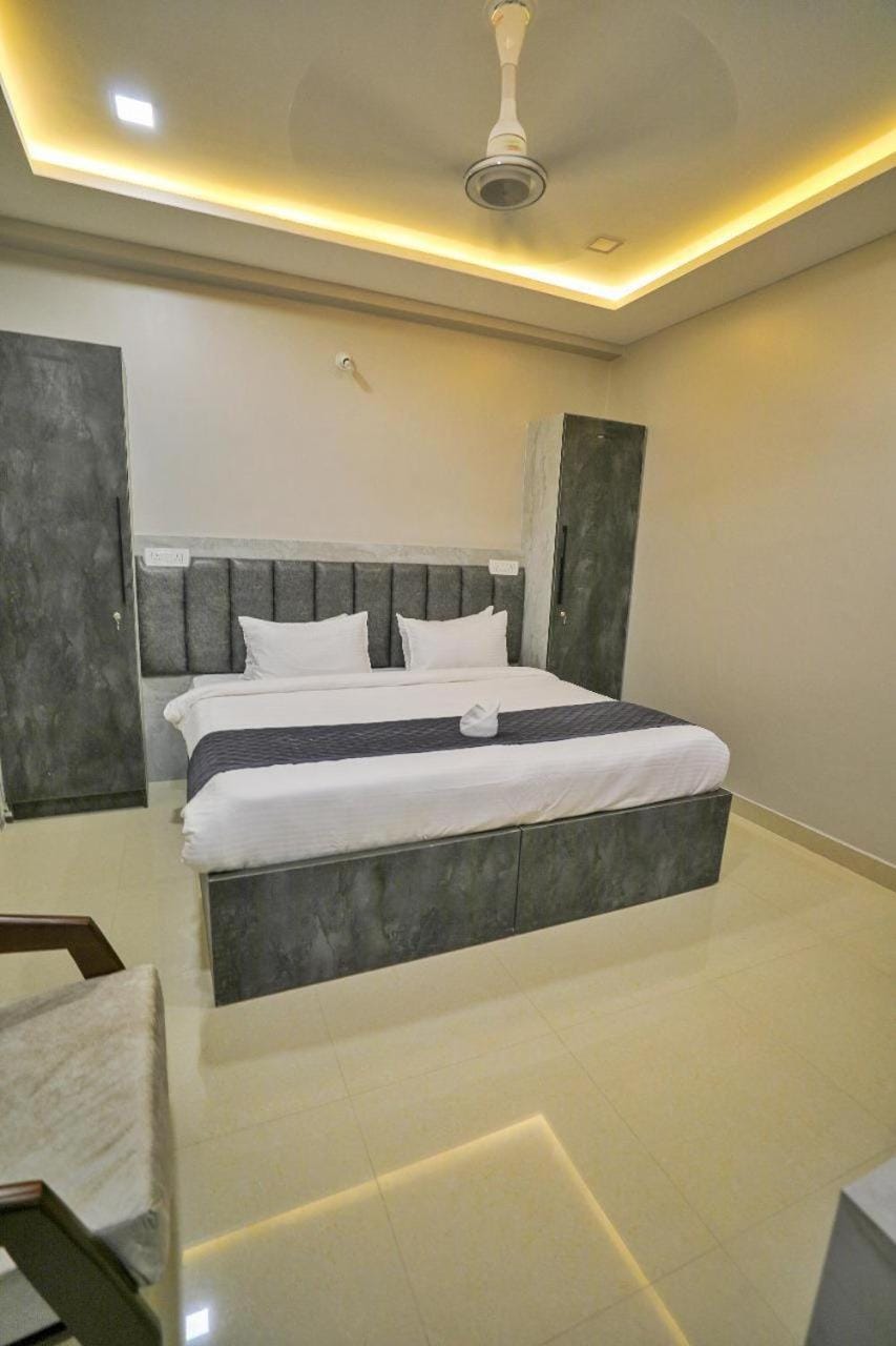 Hotel Ceasta US Consulate Hyderabad, Gachibowli Hotel in Hyderabad