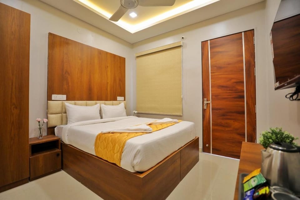 Hotel Ceasta US Consulate Hyderabad, Gachibowli Hotel in Hyderabad