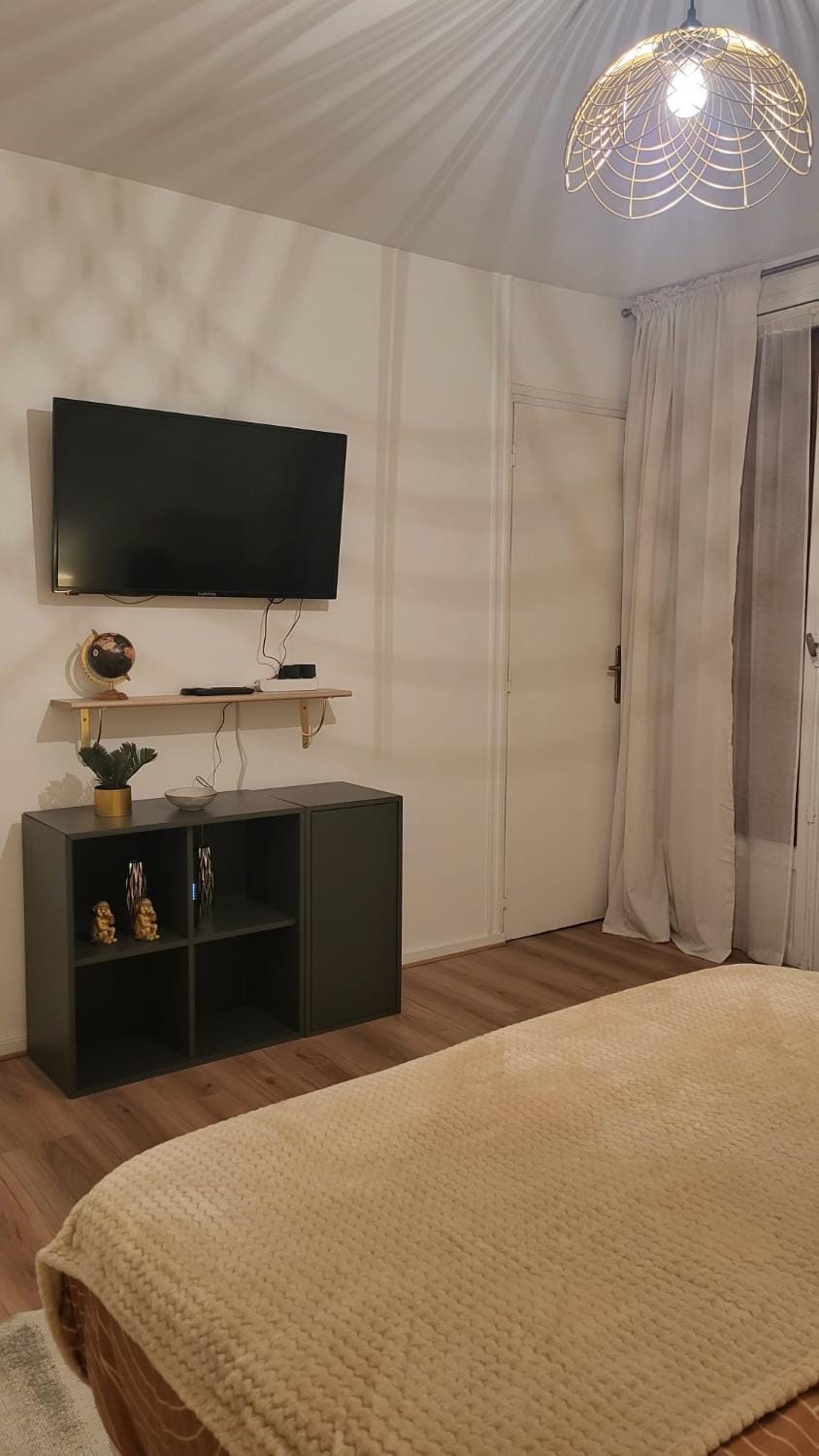 Château 5 min avec balcon et un Stationnement gratuit Apartment in Versailles