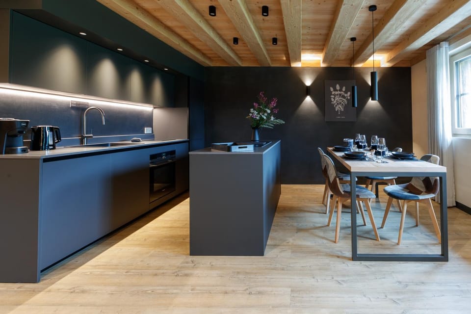 Property building, Kitchen or kitchenette, Living room