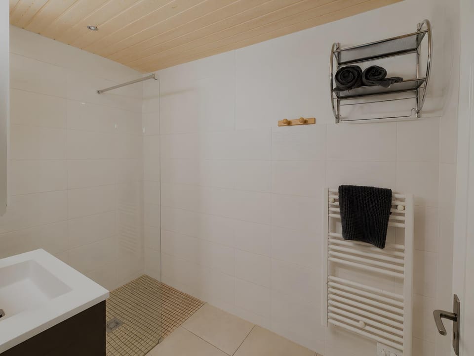 Bathroom, Living room