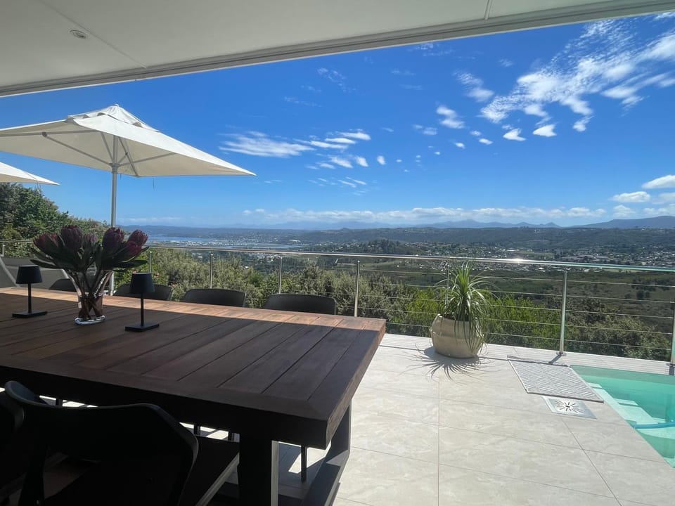 Patio, Lake view