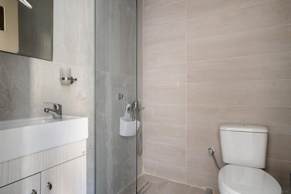 Bathroom, Living room