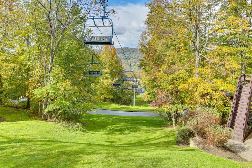 Mountain Creek Resort Summer Condo w/ Deck House in Vernon Township