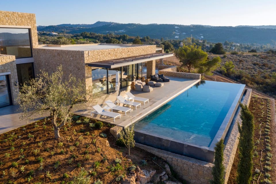 Property building, Patio, Spring, Day, Natural landscape, Mountain view, Pool view, Sea view, Swimming pool, sunbed