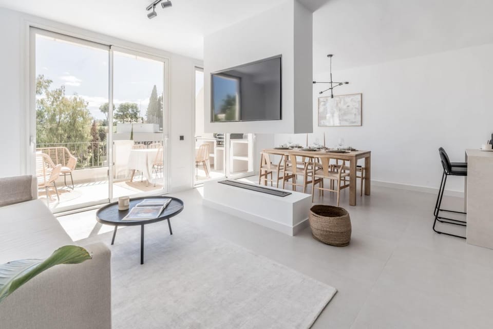 Duplex Renovated Luxury 3BED Apartment in Aloha Marbella Apartment in Marbella