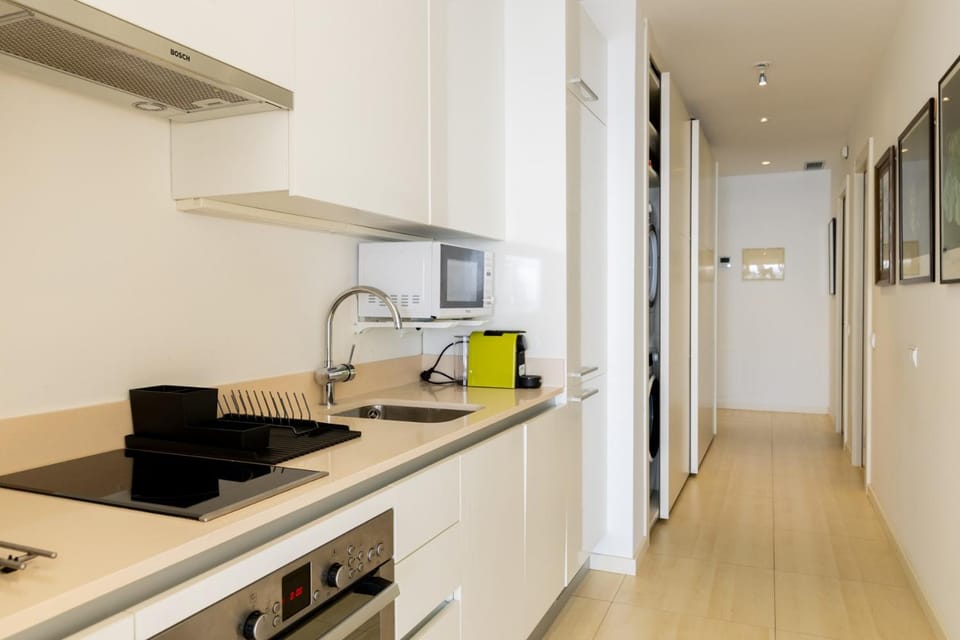 Kitchen or kitchenette, Living room
