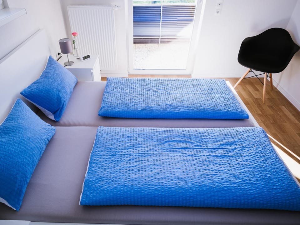 Bed, Day