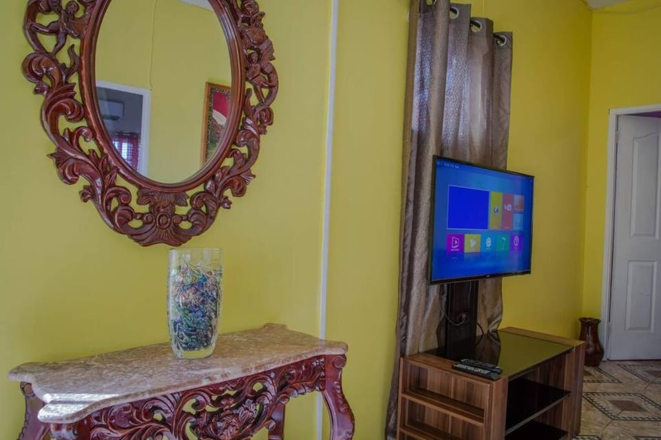 Savan Suite - Caribbean Estates - Gated Community Apartment in Portmore