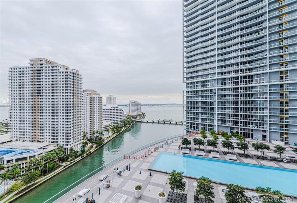 Studio at Icon Brickell Luxury Waterfront Building House in Brickell