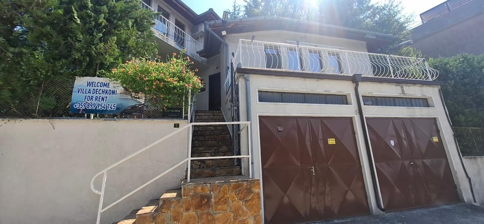 Villa Dechkoni House in Kavarna