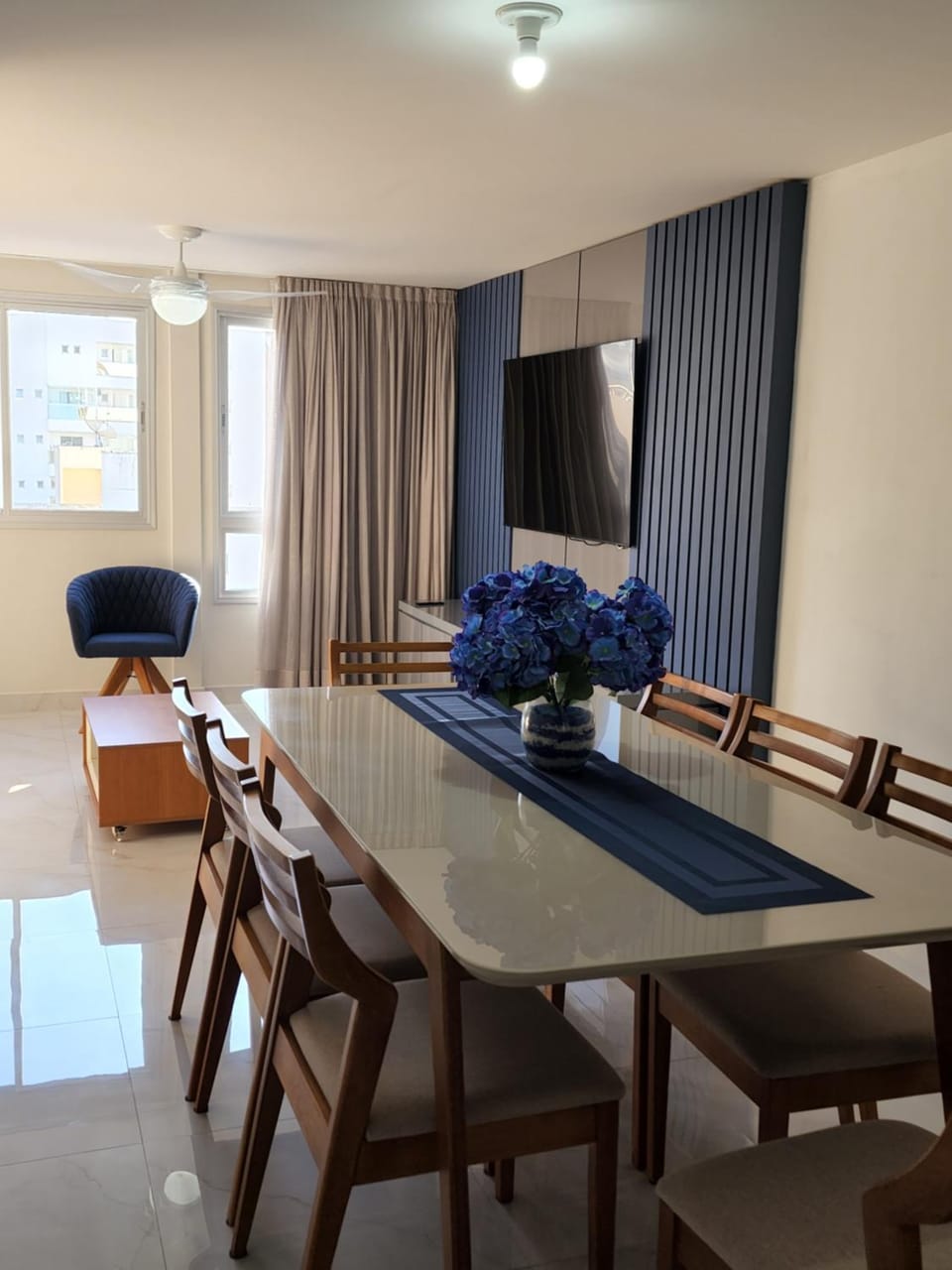 Living room, Dining area