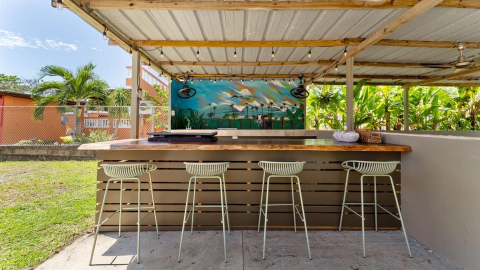 Coral Casa just one block from the beach House in Stella