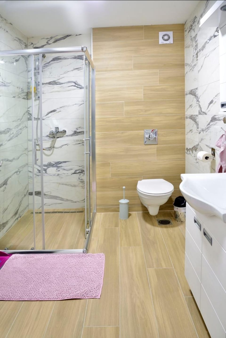 lux two Apartment in Belgrade