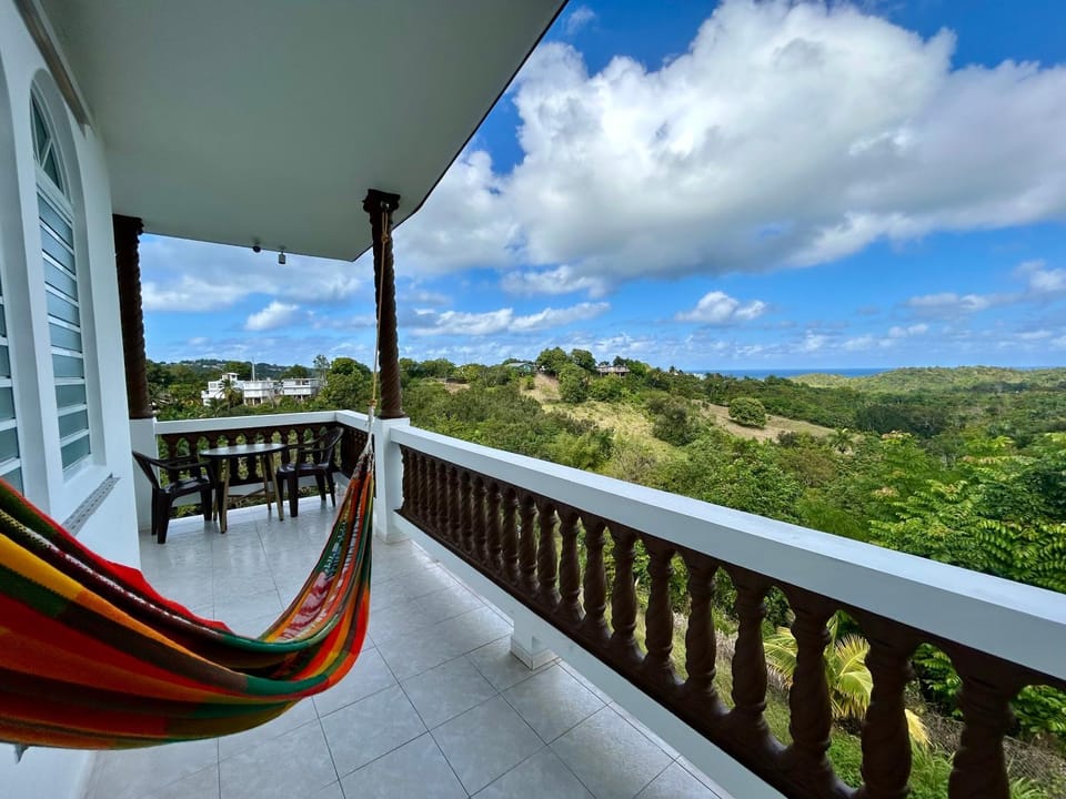 Villa Ensueno a 3 bdr house in the mountain House in Rincón