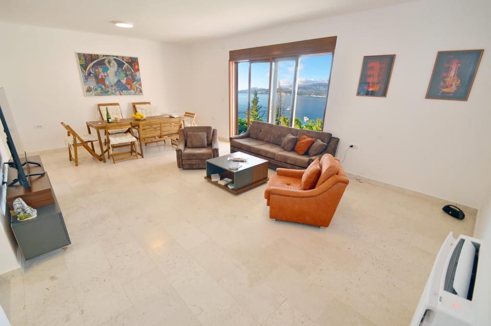 Villa Male Rose Villa in Kotor Municipality