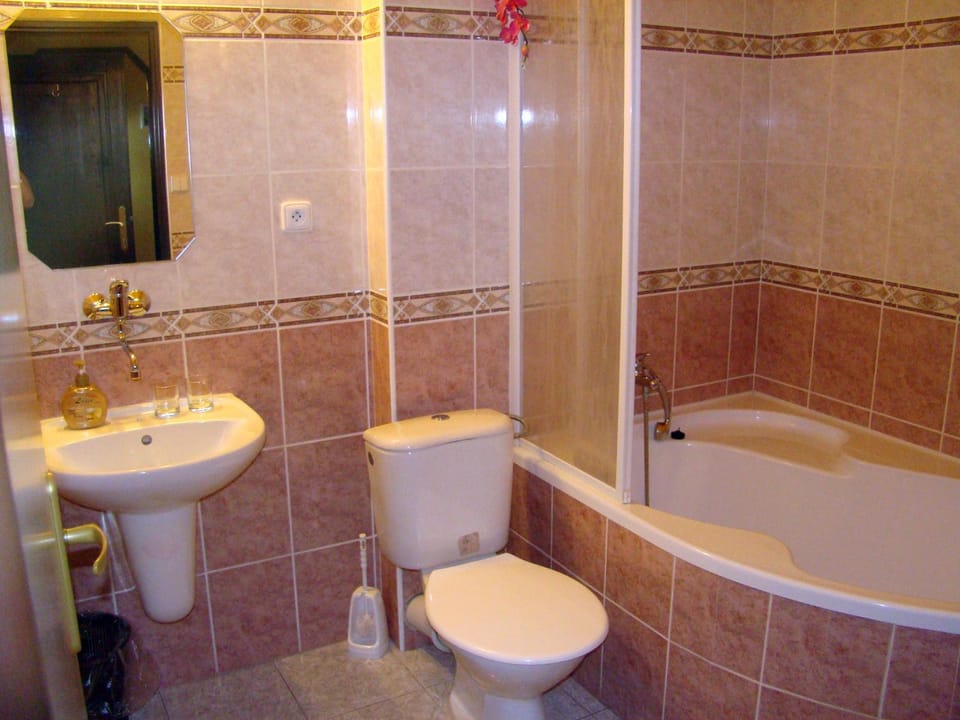 Toilet, Bathroom