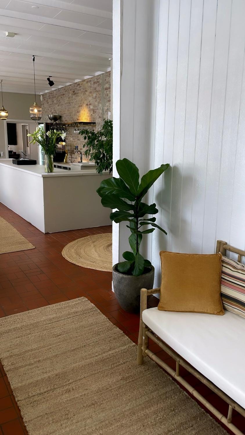 Restaurant/places to eat, Lobby or reception, Lounge or bar