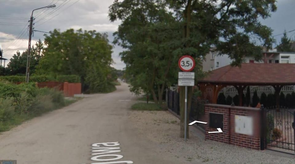 Miejsce pod namiot near WrocLOVE only place to TENT before you come just check we are present przed przyjazdem sprawdź czy jesteśmy bo często nie ma nikogo Luxury tent in Lower Silesian Voivodeship