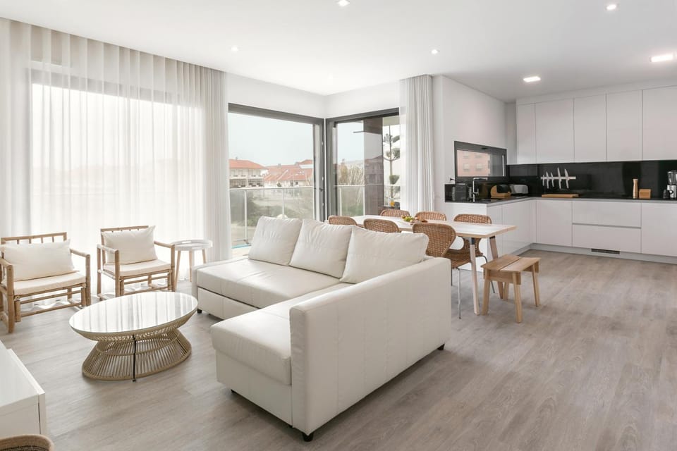 Living room, Dining area, kitchen