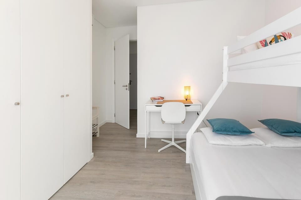 Bed, Bedroom, wardrobe