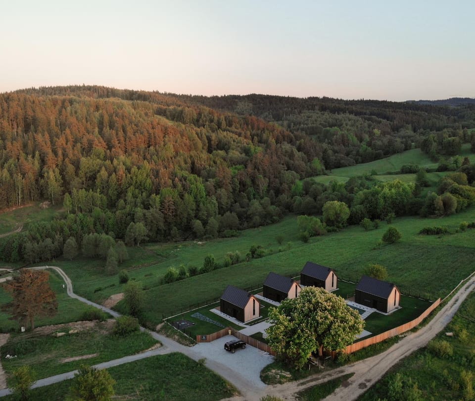 Day, Neighbourhood, Natural landscape, Bird's eye view, Mountain view