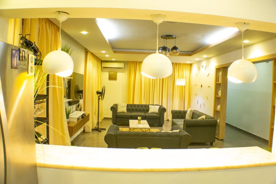Communal lounge/ TV room, TV and multimedia, Living room, Photo of the whole room, Seating area