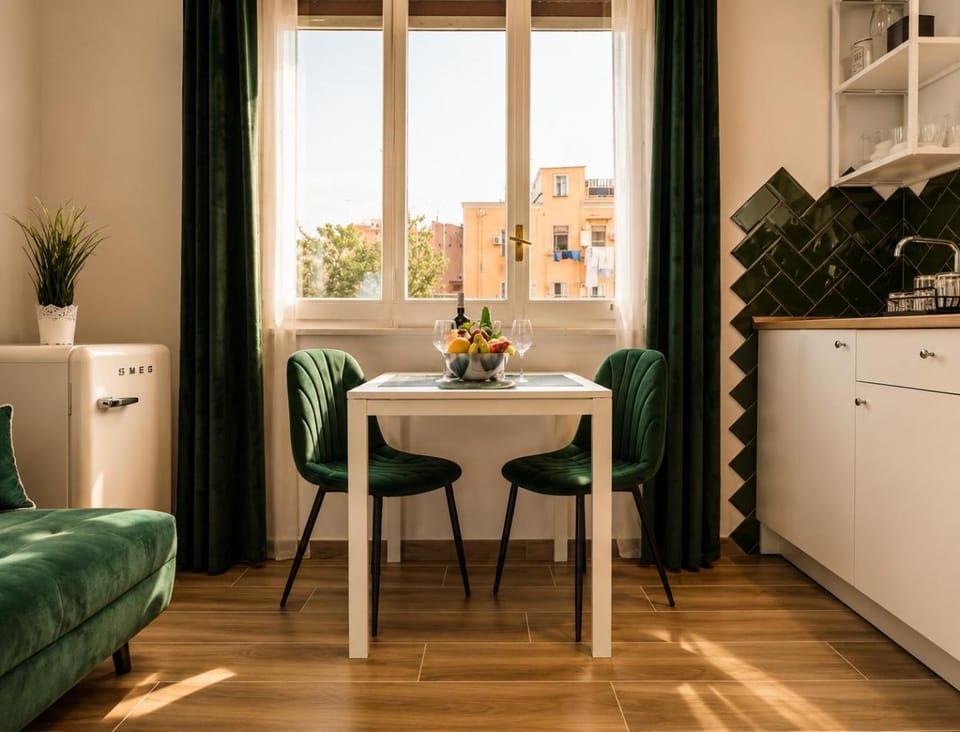 Sea City In Bed Apartment in Naples