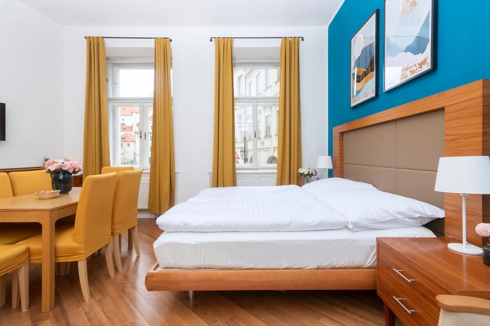 Living room, Bedroom