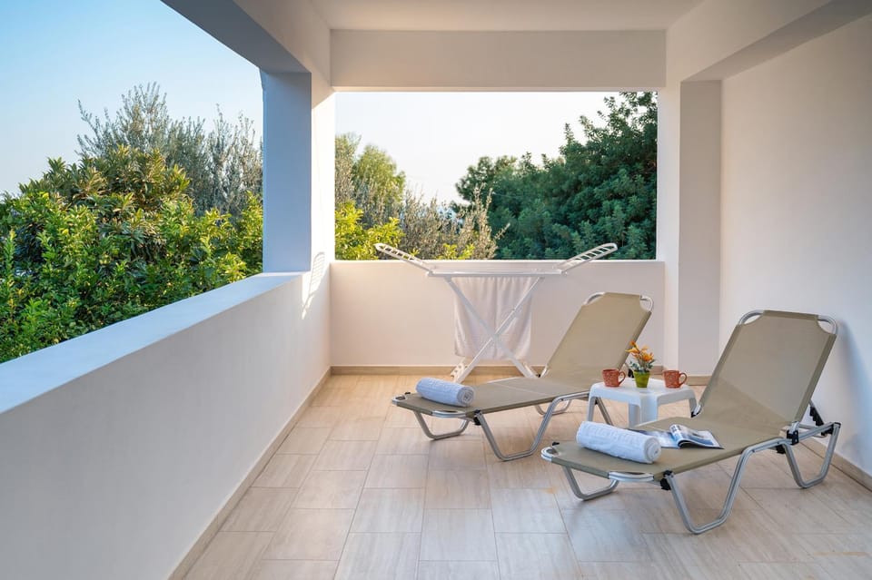 Balcony/Terrace, Balcony/Terrace
