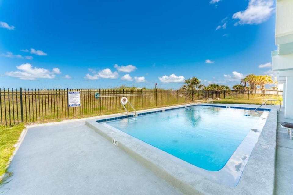 Sandpiper Oceanfront 5F House in Jacksonville Beach