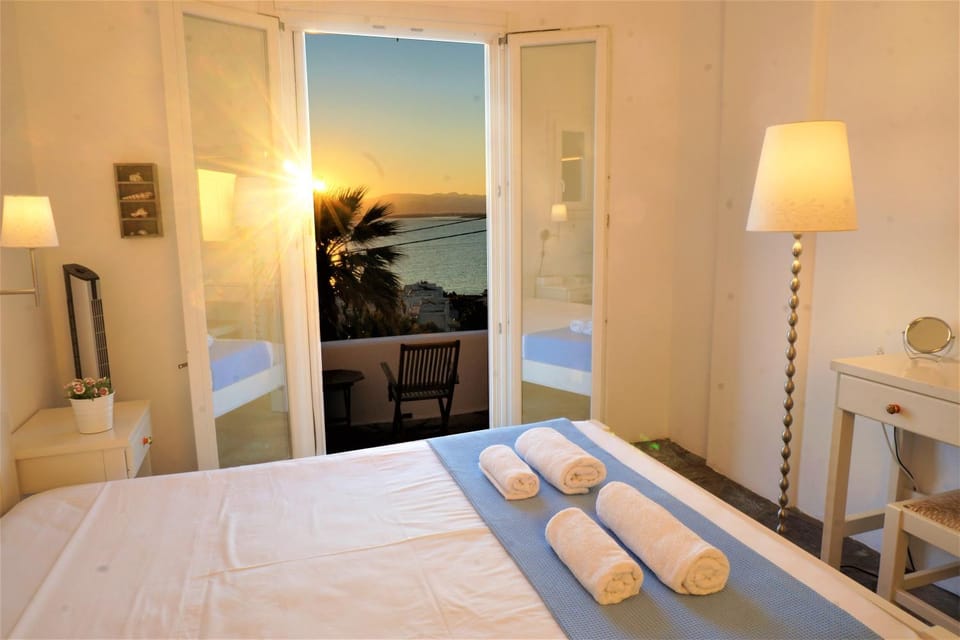 Natural landscape, Photo of the whole room, Bedroom, Sea view