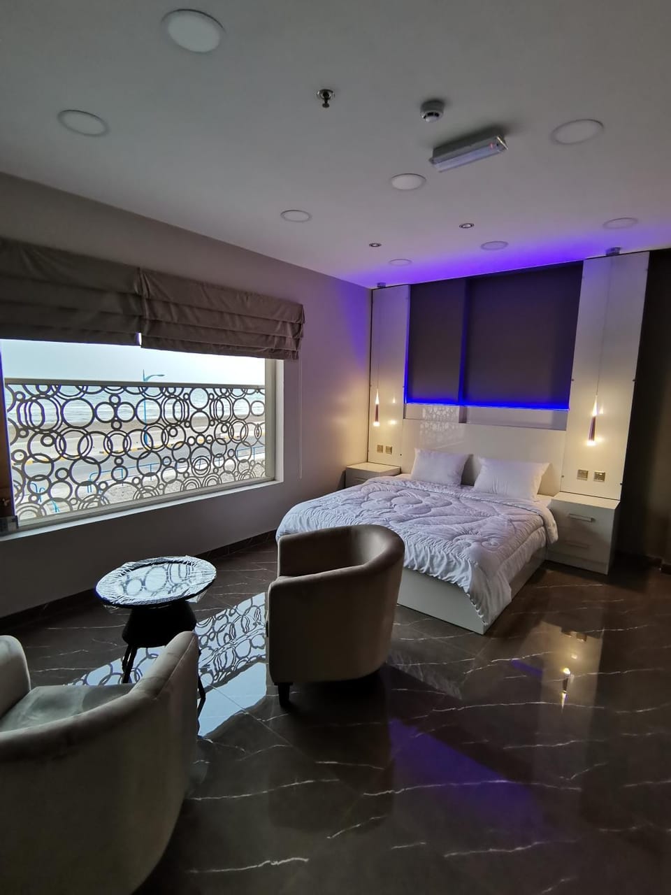 Photo of the whole room