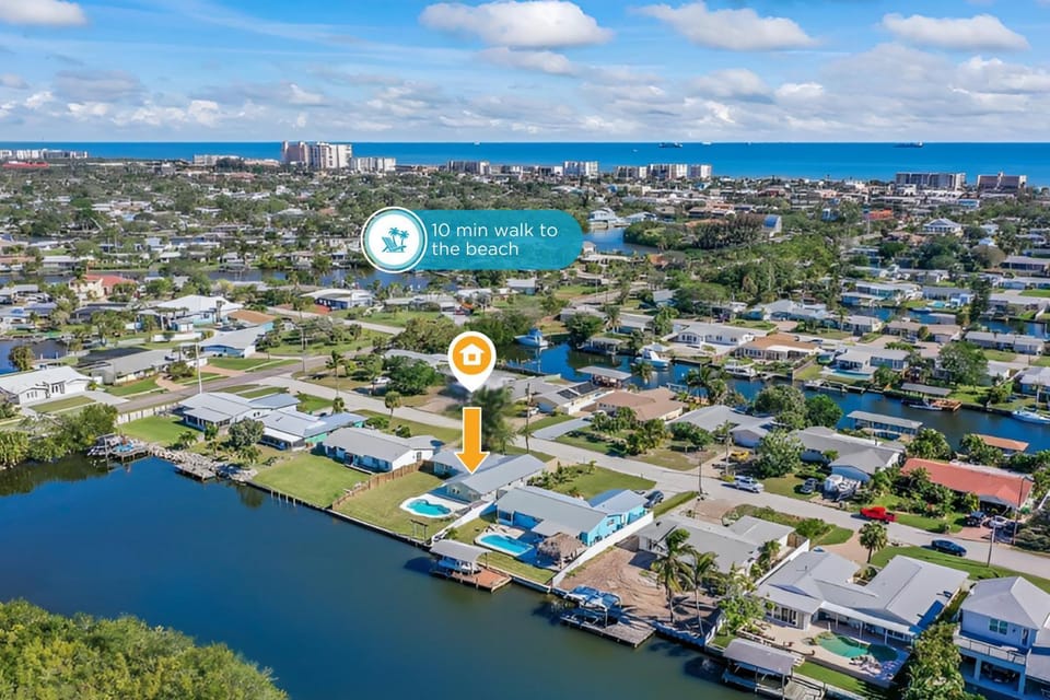 Day, Neighbourhood, Bird's eye view, River view, Location