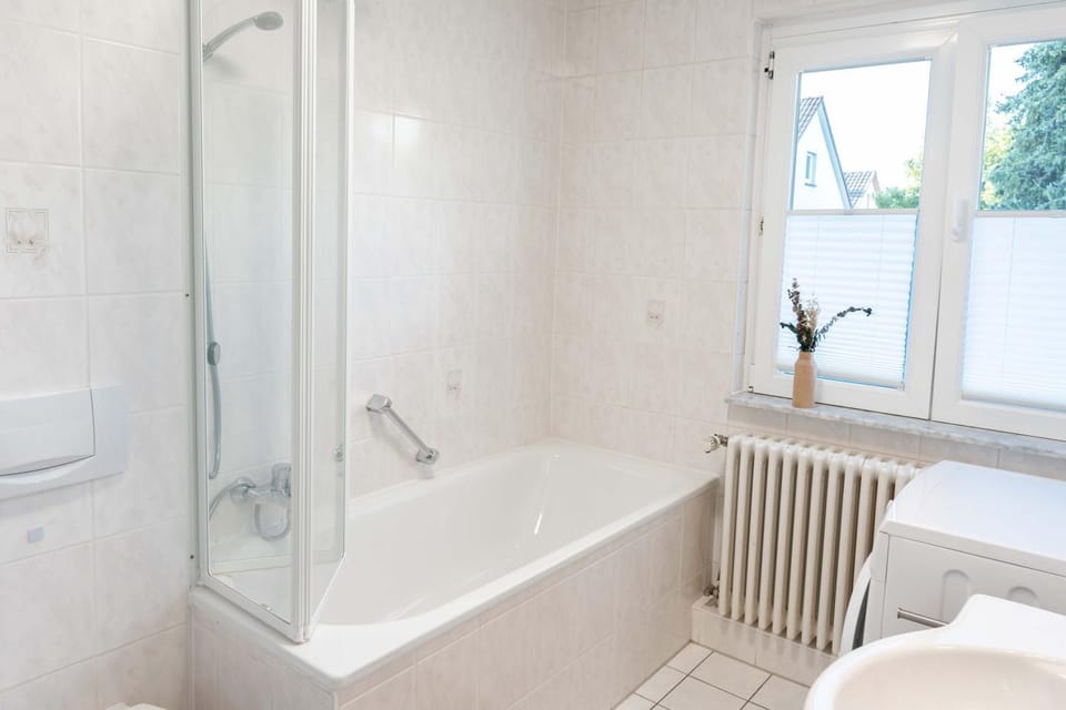 Bathroom, Bath