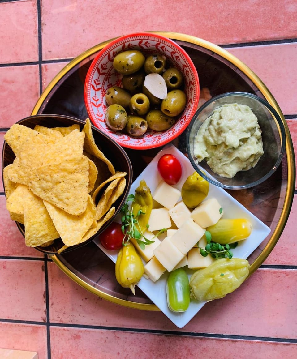 De Lotuspoort met Mihr's B&B in de Abdij van Bornem Hotel in Flanders