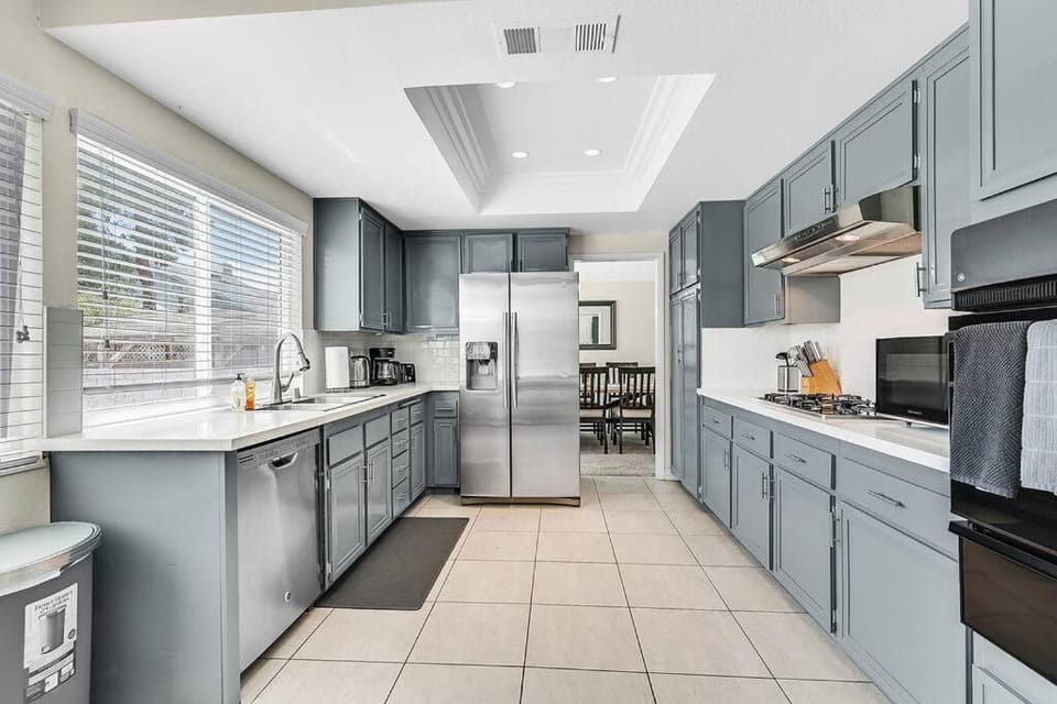 Coffee/tea facilities, Kitchen or kitchenette, pet friendly, stove