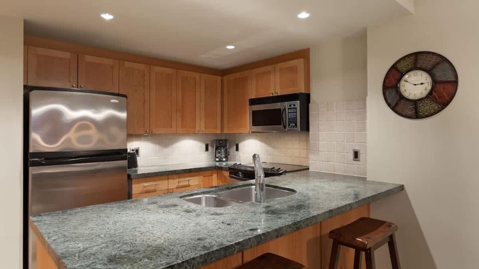 Woodrun Lodge 503 | Ski-In-Ski-Out, Upper Floor Views, Pool, Hot Tub, Gym House in Whistler