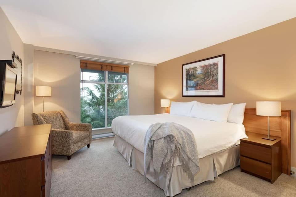 Woodrun Lodge 503 | Ski-In-Ski-Out, Upper Floor Views, Pool, Hot Tub, Gym House in Whistler