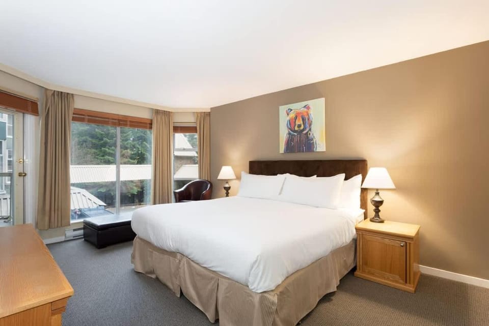 Woodrun Lodge 211 | Ski-In Ski-Out Condo w/ Heated Pool, Hot Tub, Parking, & Gym House in Whistler