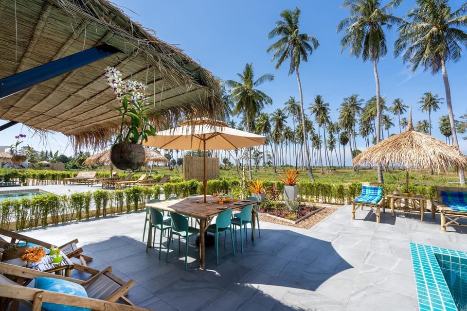 Manao Seaview Pool Villa 25 - 5 Mins Walk To The Beach Villa in Sala Dan