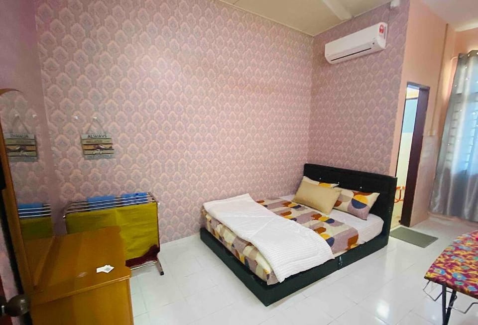 SitiZai Homestay near UMT,UNISZA,KUALATERENGGANU House in Terengganu, Malaysia