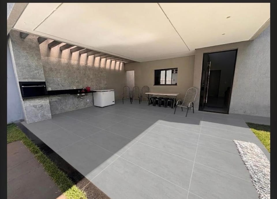 Linda casa com piscina House in Ribeirão Preto