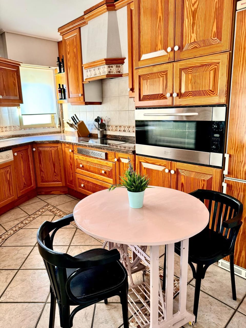 minibar, pet friendly, stove, kitchen