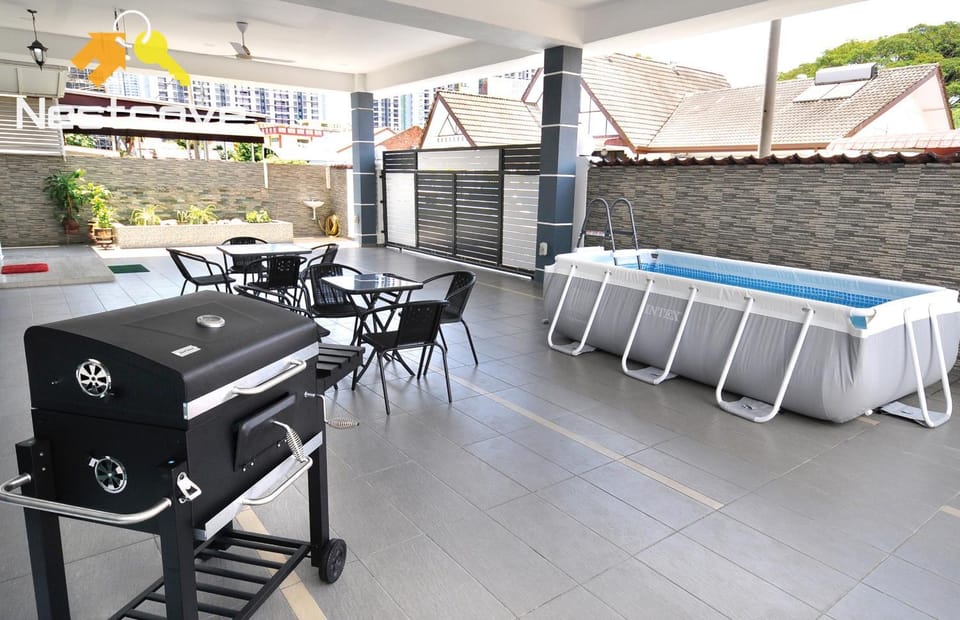 Patio, BBQ facilities, View (from property/room), Balcony/Terrace, Dining area, Swimming pool