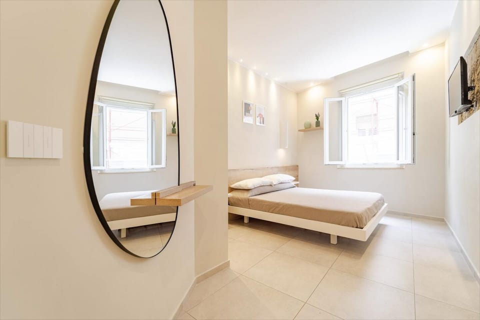 Photo of the whole room, Bedroom, soundproof