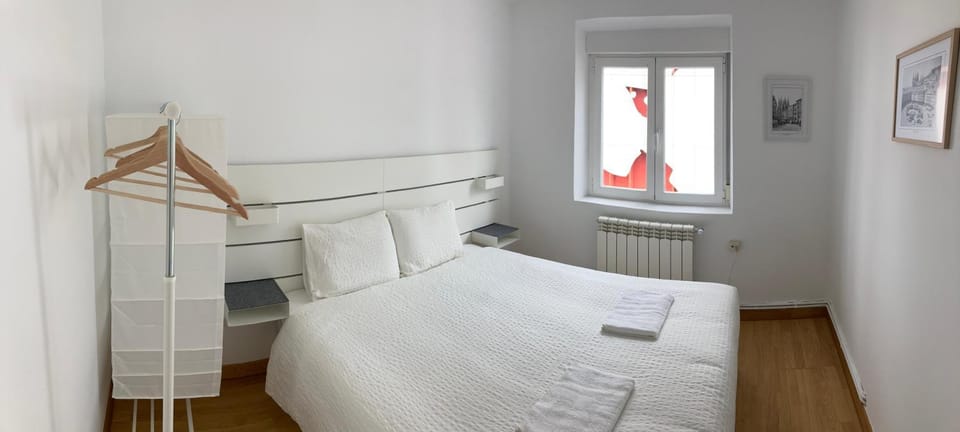 El Museo Home Apartment in Burgos