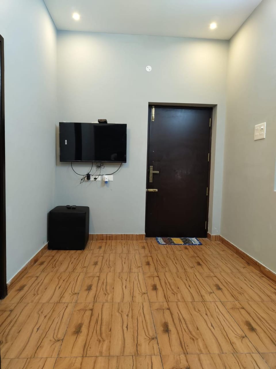 Communal lounge/ TV room, Living room